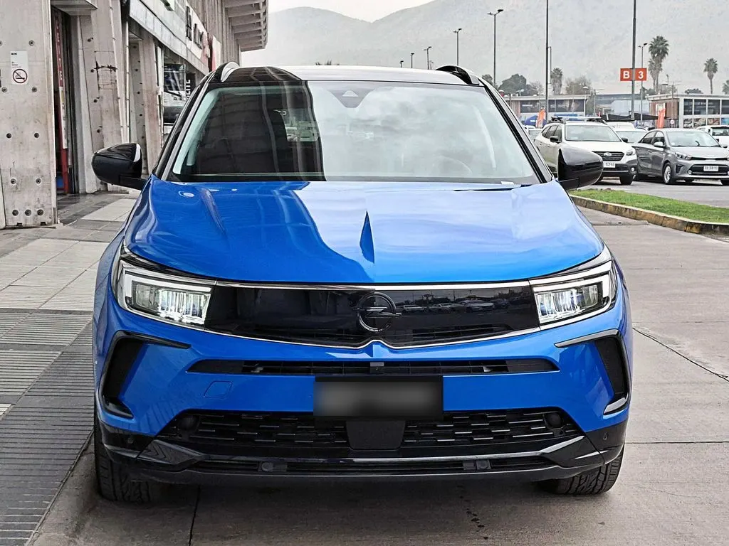 Opel Grandland 1.2t Gs Line 4x2 At 5p año 2024