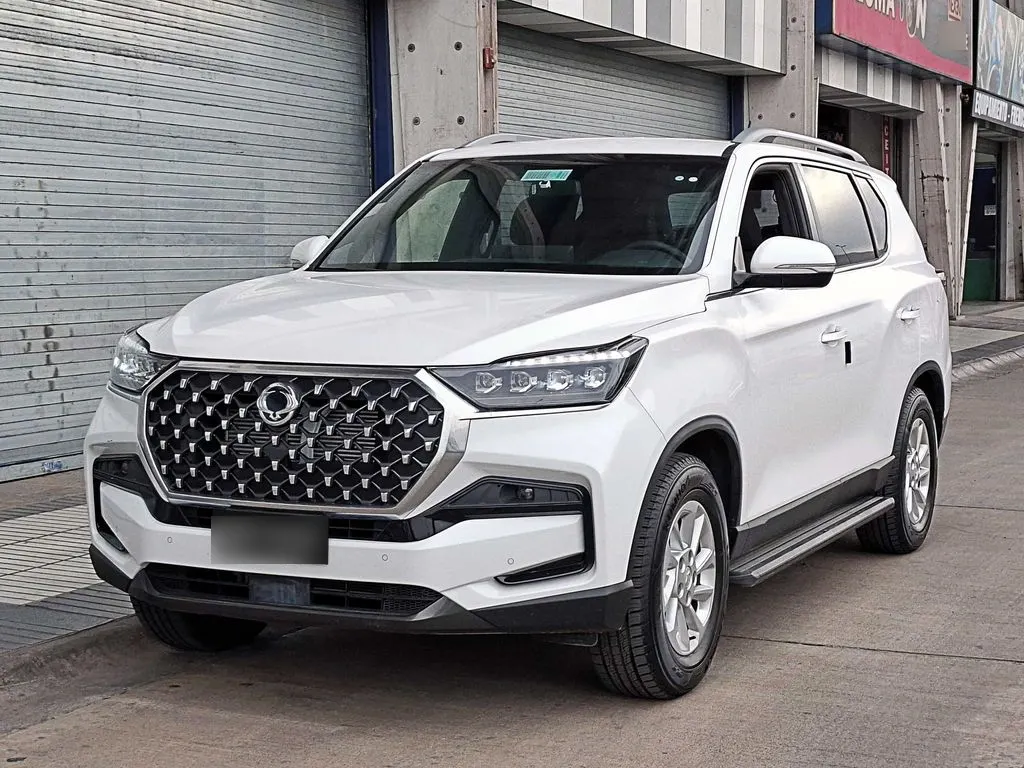 Ssangyong Rexton Otto 2.0 año 2026