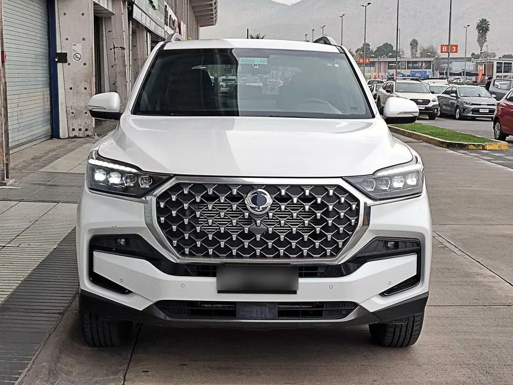 Ssangyong Rexton Otto 2.0 año 2026