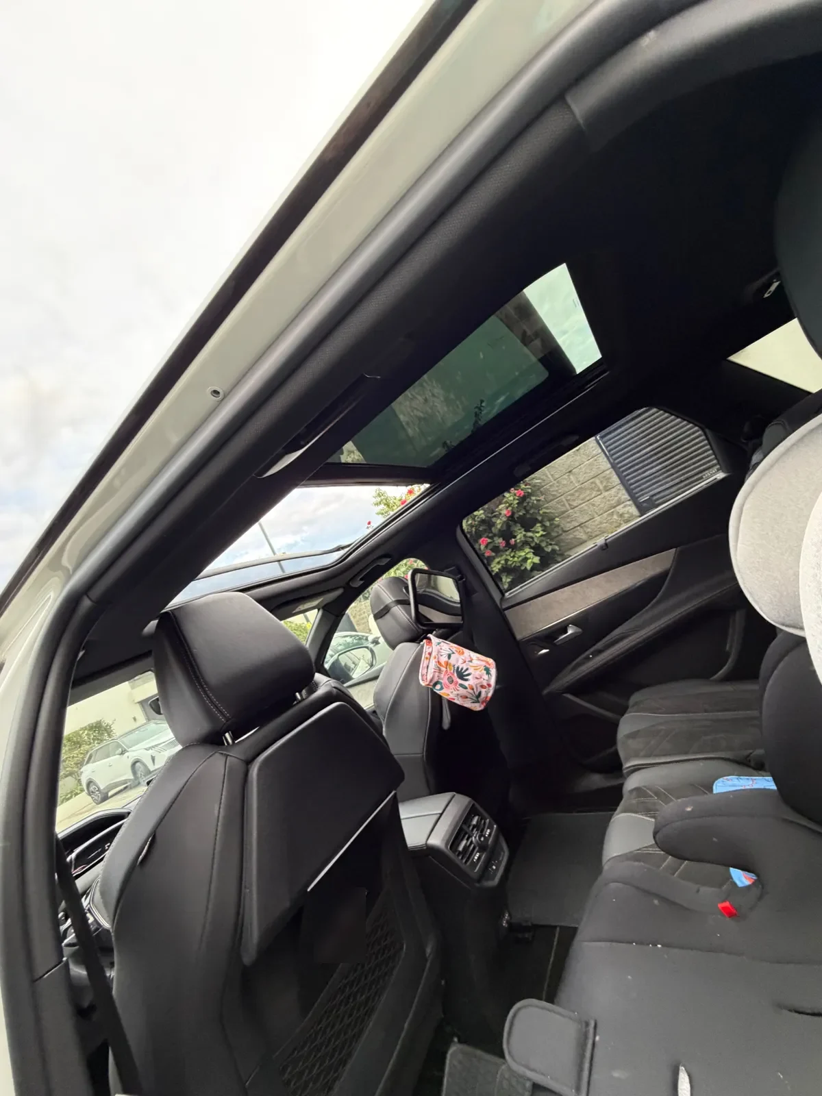 Peugeot 5008 1.5 Gt Black Pack Bluehdi 130 Eat8 At año 2024