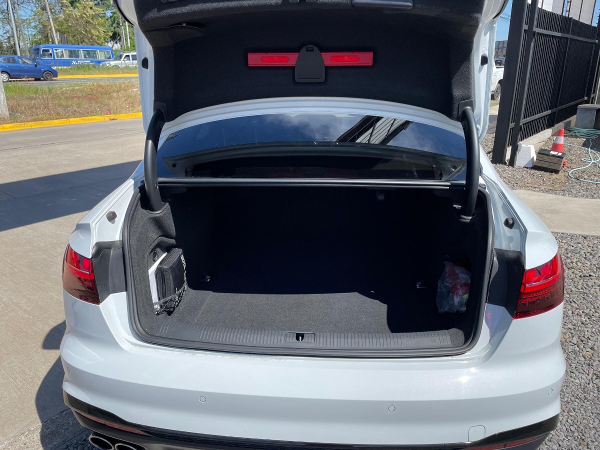 Audi S4 3.0 At año 2023