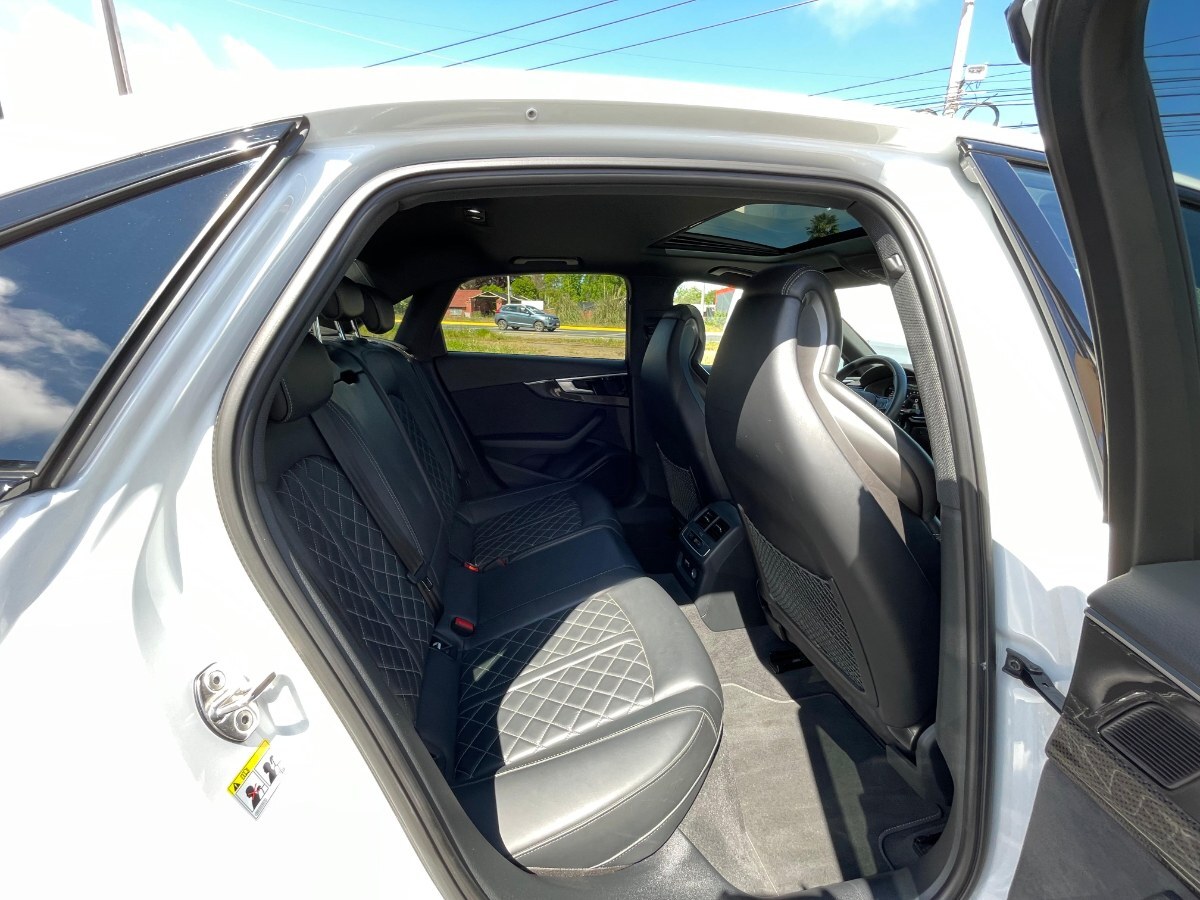 Audi S4 3.0 At año 2023