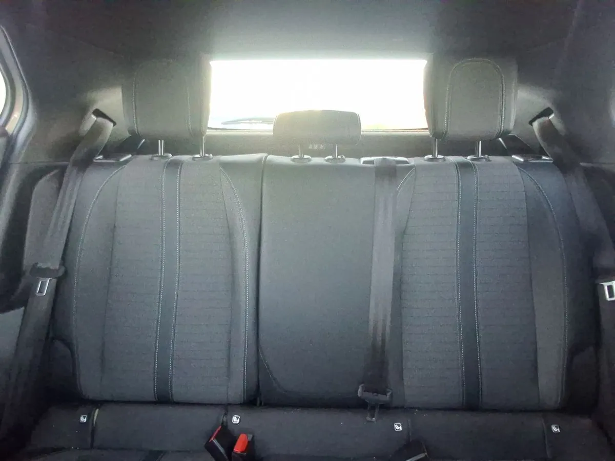 Peugeot 2008 1.5 Allure Bluehdi 130 4x2 At 5p año 2023