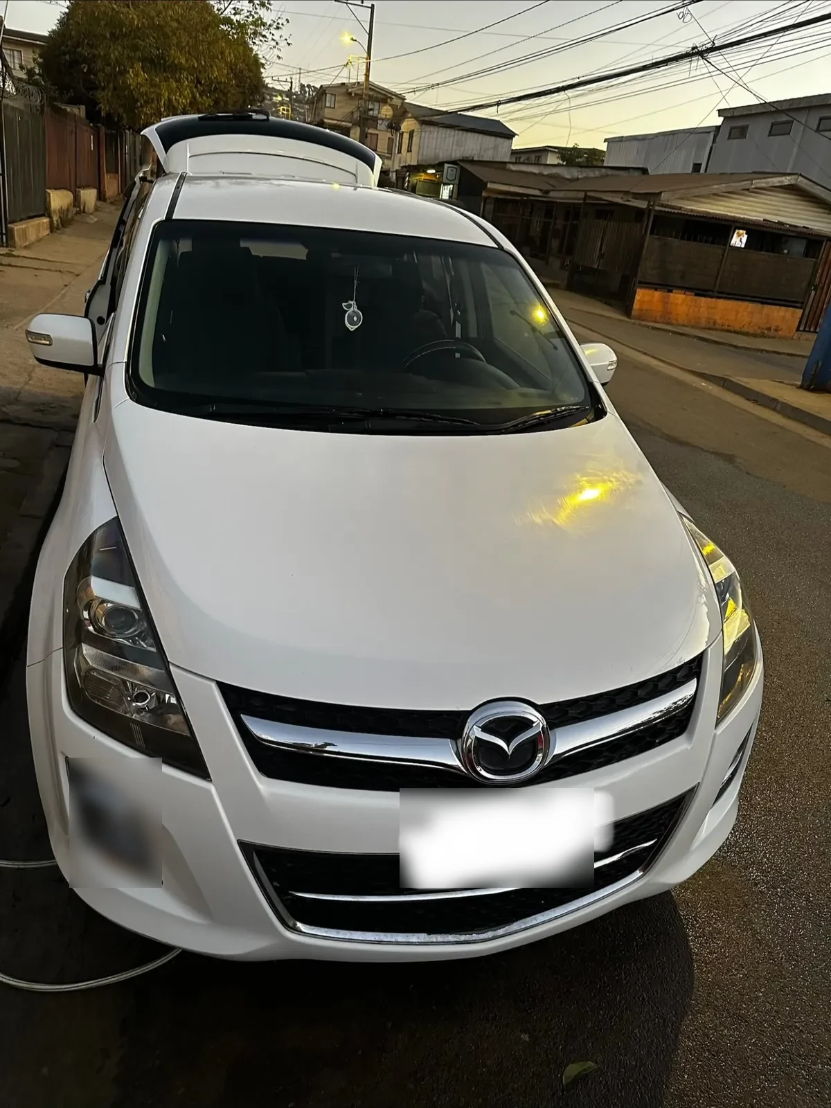 MAZDA MPV Otra año 2011