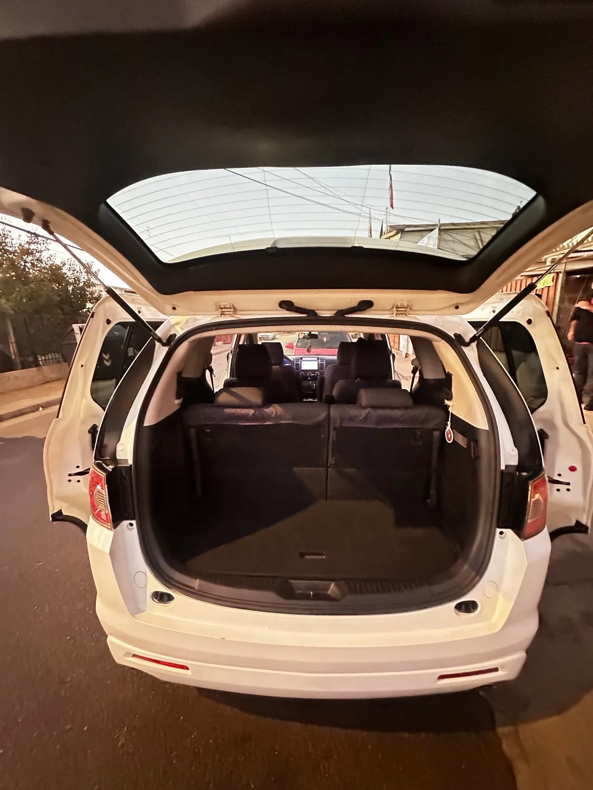 MAZDA MPV Otra año 2011