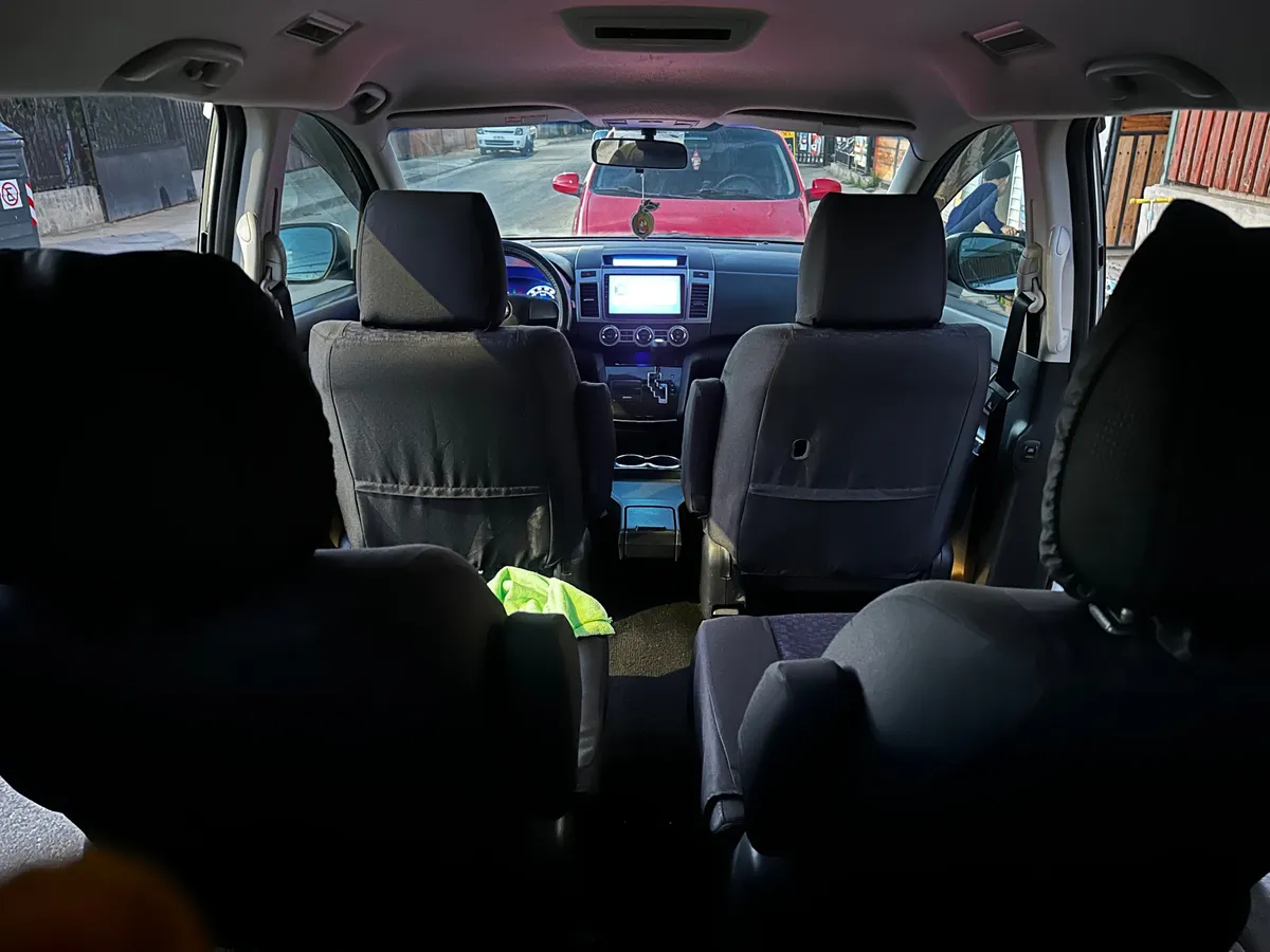 MAZDA MPV Otra año 2011