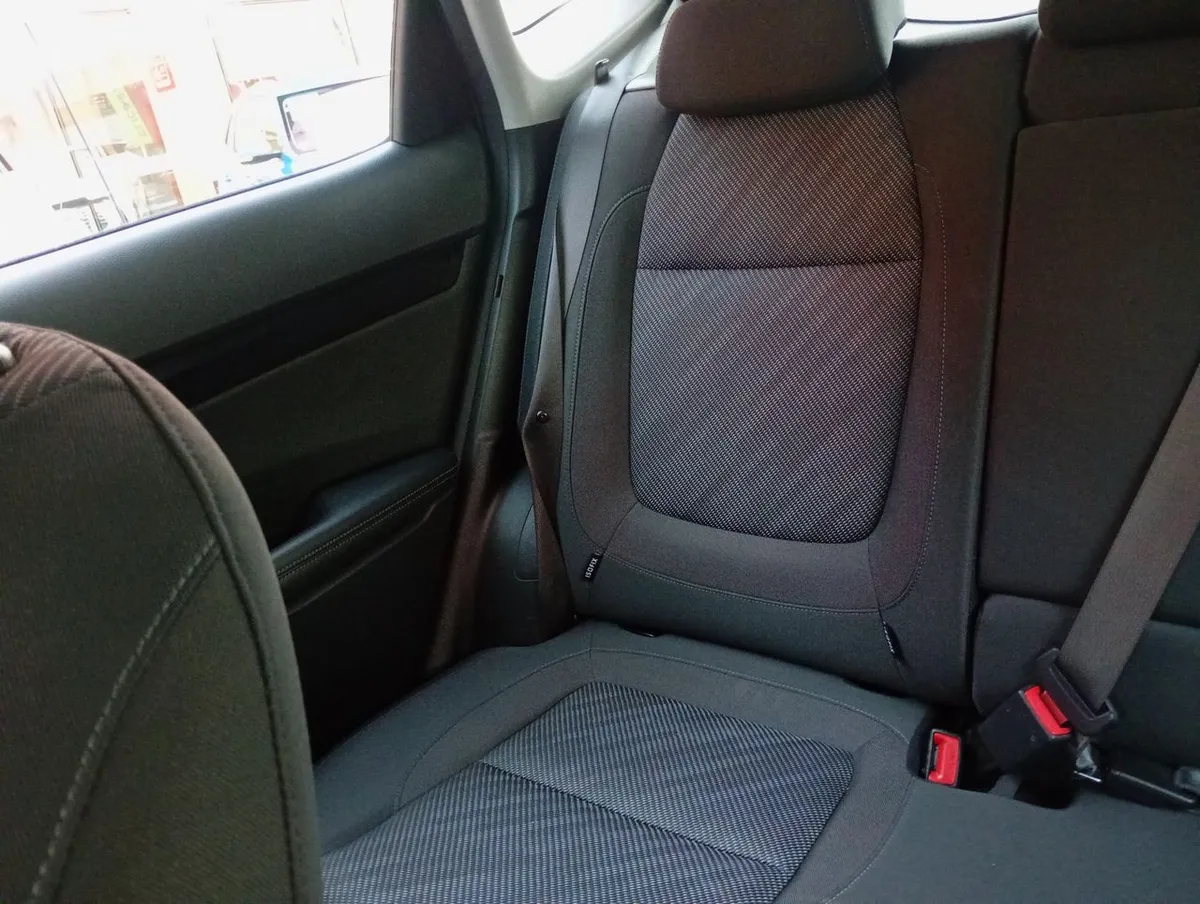 Kia Seltos 1.5 Ex 4x2 Ivt At 5p año 2024