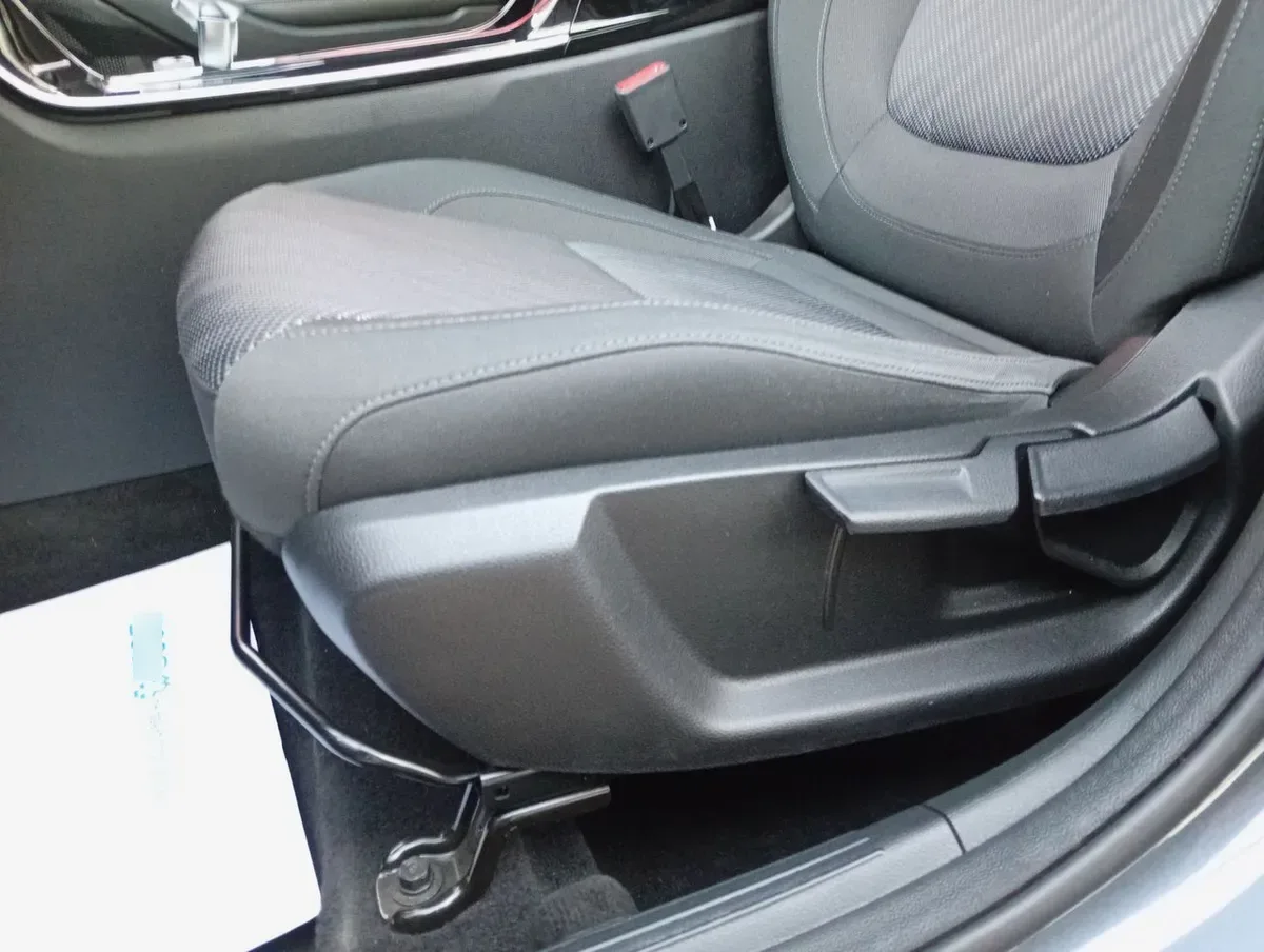 Kia Seltos 1.5 Ex 4x2 Ivt At 5p año 2024