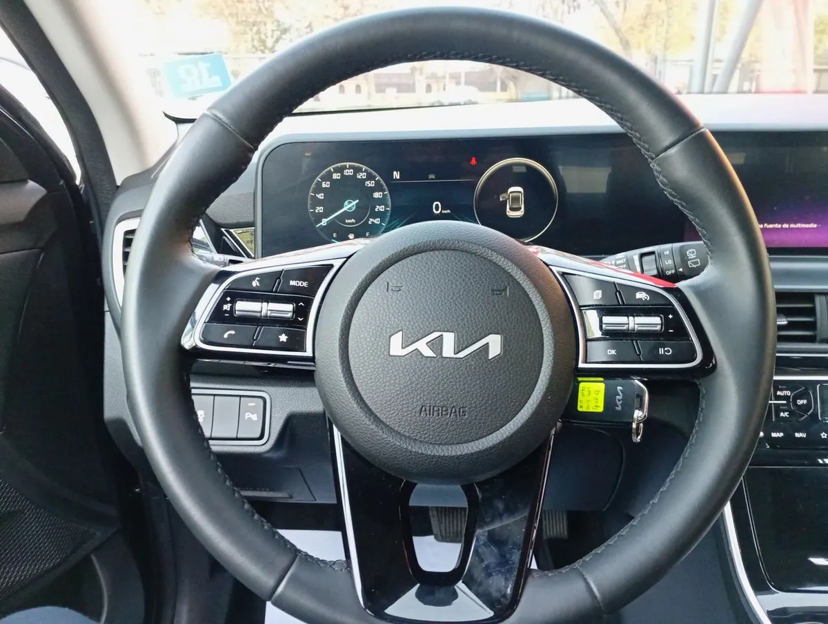 Kia Seltos 1.5 Ex 4x2 Ivt At 5p año 2024