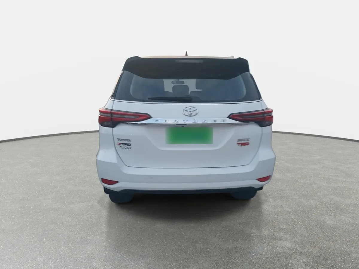 Toyota Fortunner 2.7 Srx 4x2 At 5p año 2022