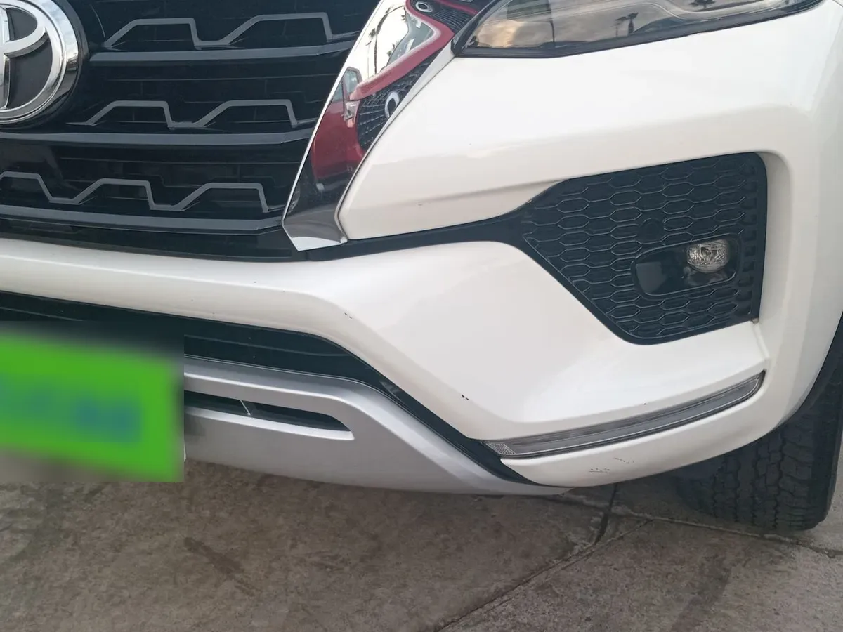 Toyota Fortunner 2.7 Srx 4x2 At 5p año 2022