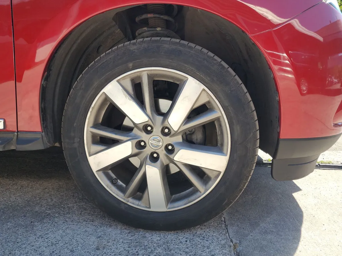Nissan Pathfinder 3.5 Exclusive 4wd Cvt At 5p año 2016