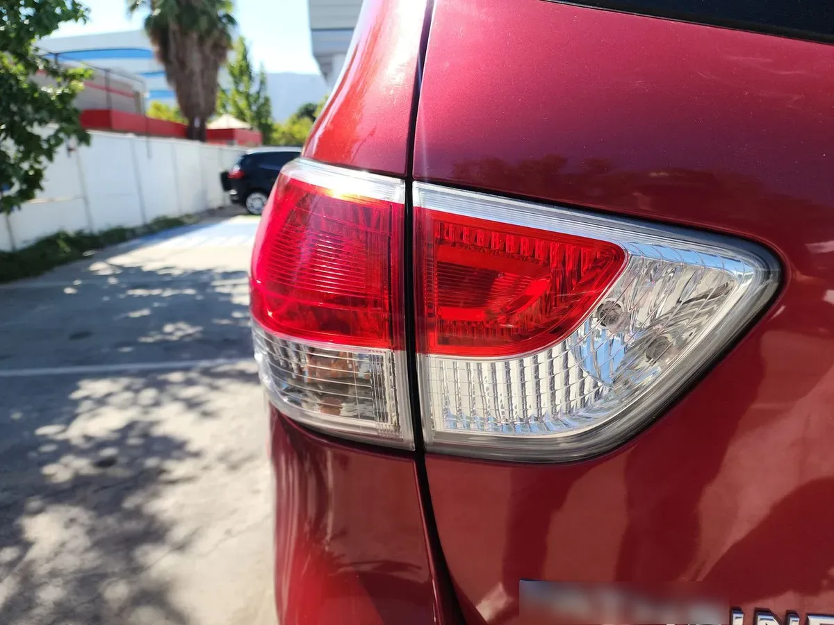 Nissan Pathfinder 3.5 Exclusive 4wd Cvt At 5p año 2016