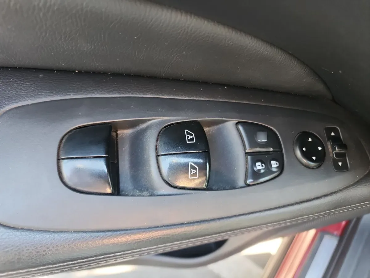 Nissan Pathfinder 3.5 Exclusive 4wd Cvt At 5p año 2016