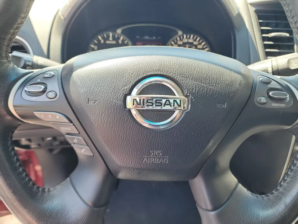 Nissan Pathfinder 3.5 Exclusive 4wd Cvt At 5p año 2016