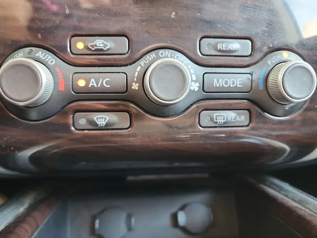 Nissan Pathfinder 3.5 Exclusive 4wd Cvt At 5p año 2016