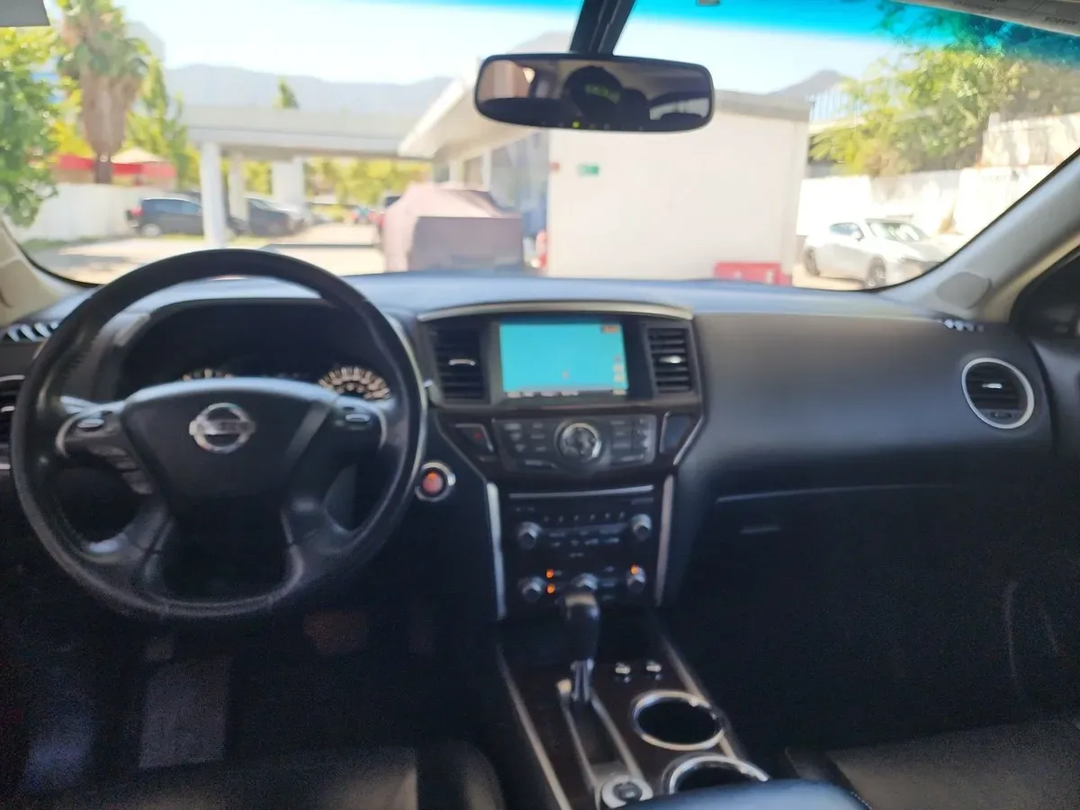 Nissan Pathfinder 3.5 Exclusive 4wd Cvt At 5p año 2016