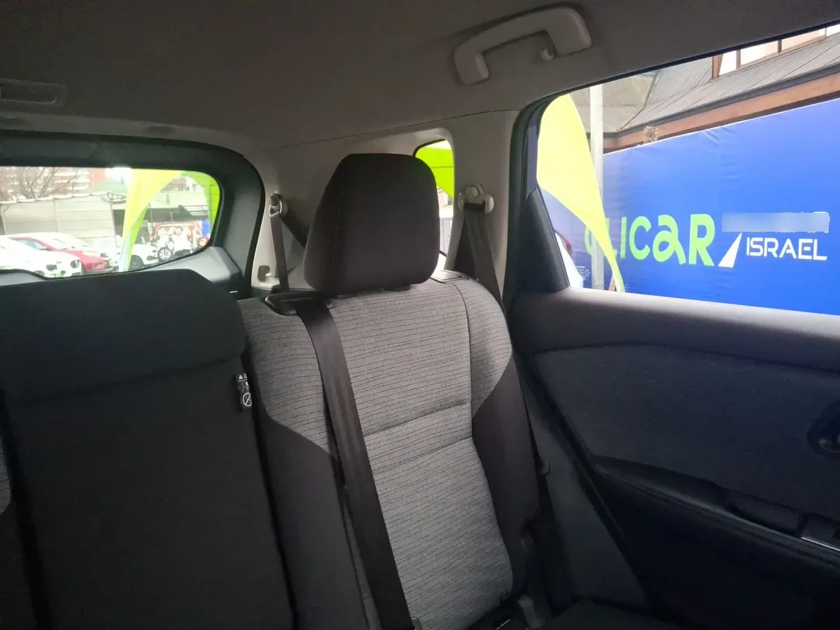 Nissan X-Trail 2.5 Sense 4x2 3row Cvt At 5p año 2024