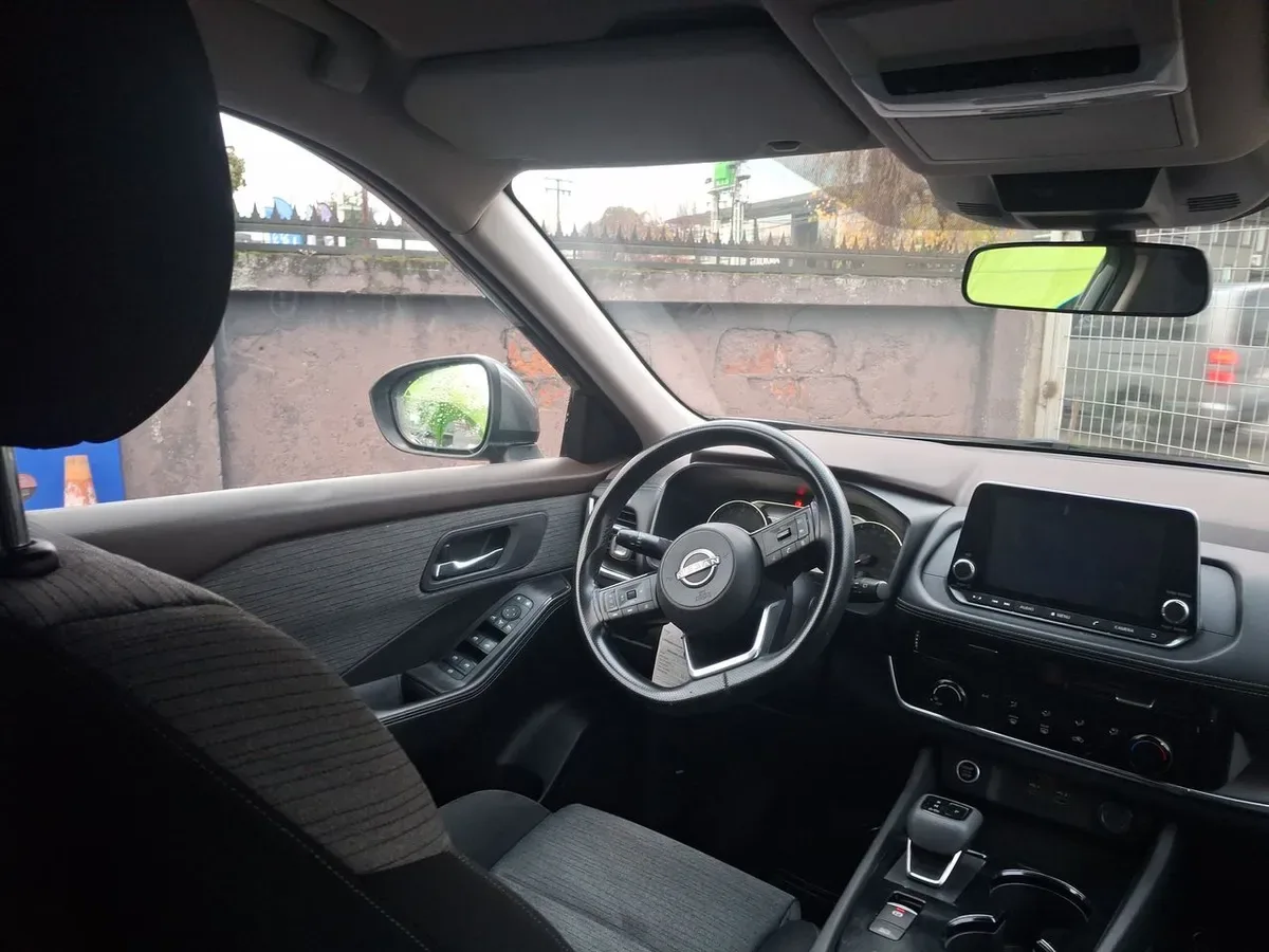 Nissan X-Trail 2.5 Sense 4x2 3row Cvt At 5p año 2024