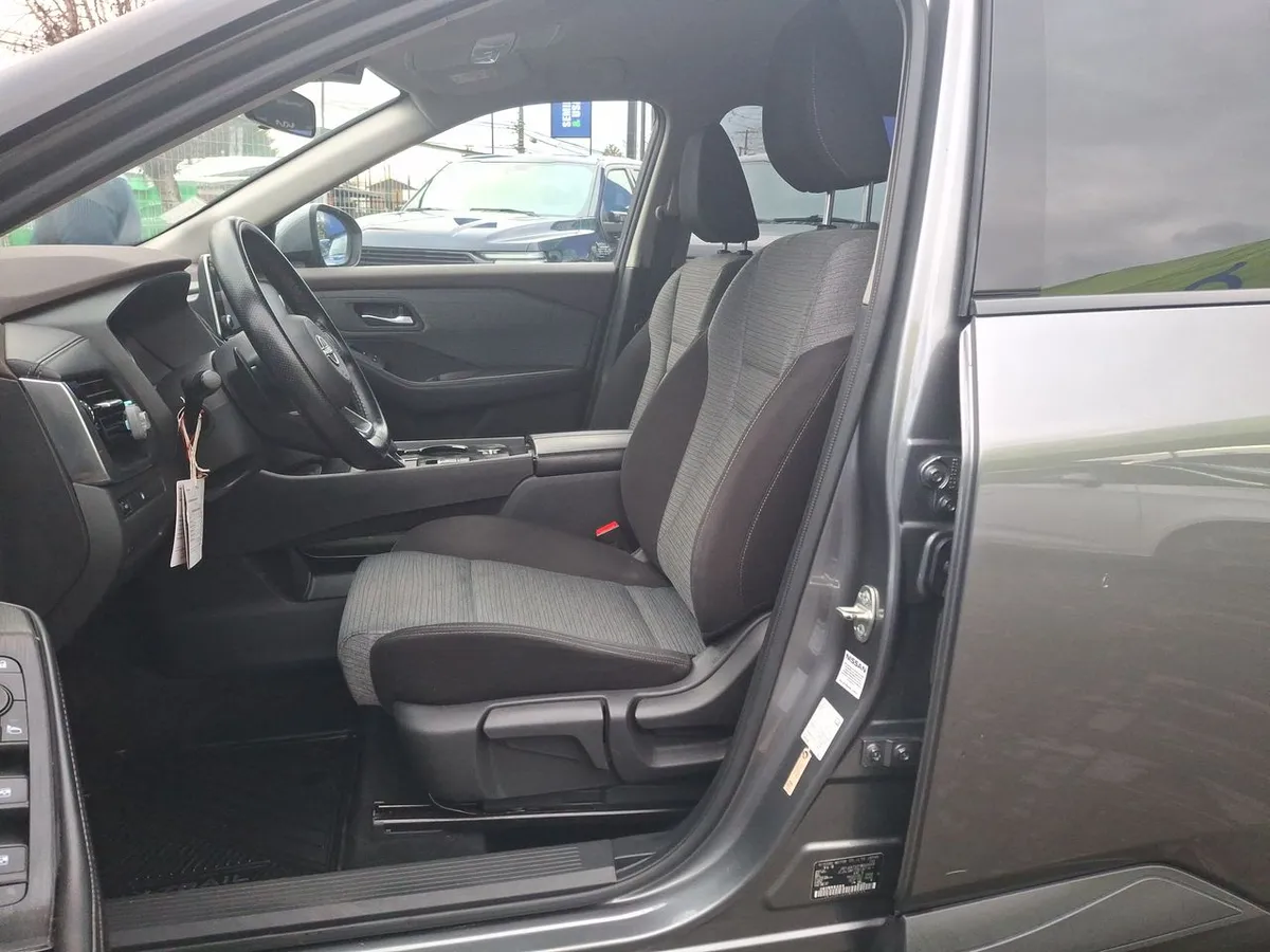 Nissan X-Trail 2.5 Sense 4x2 3row Cvt At 5p año 2024