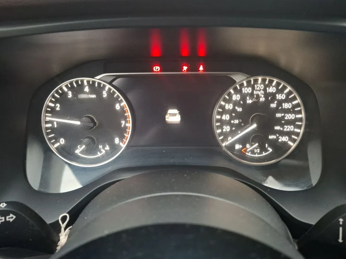 Nissan X-Trail 2.5 Sense 4x2 3row Cvt At 5p año 2024