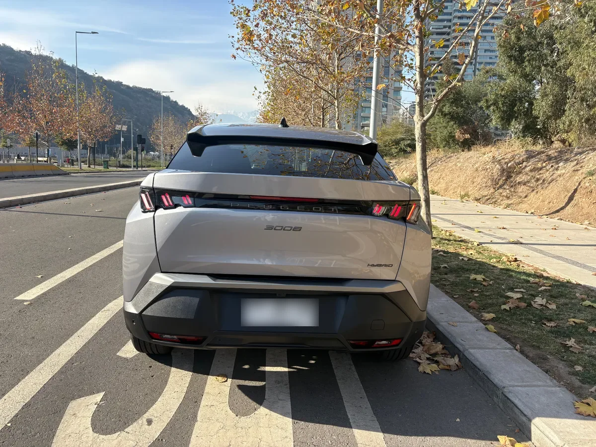 Peugeot 3008 1.2 Premiere Mhev 136 At Hibrido año 2025