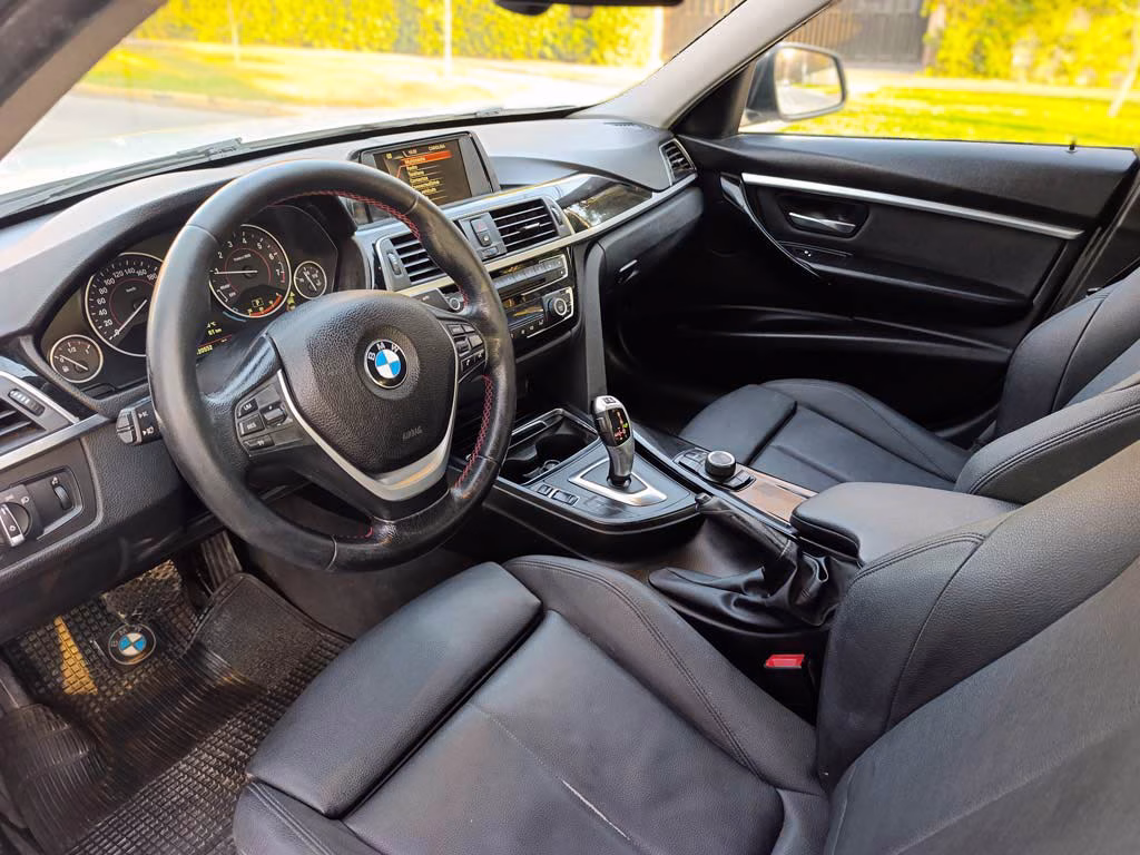 BMW 318 I Sport Lci año 2017