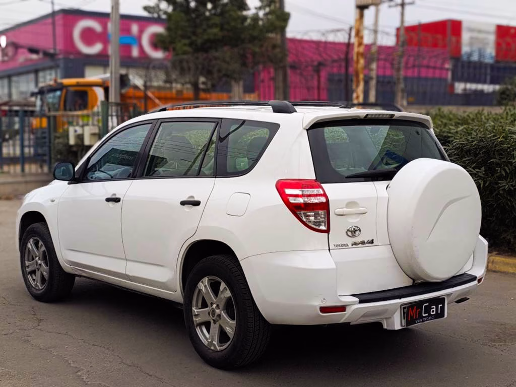 Toyota Rav4 2.4 año 2013