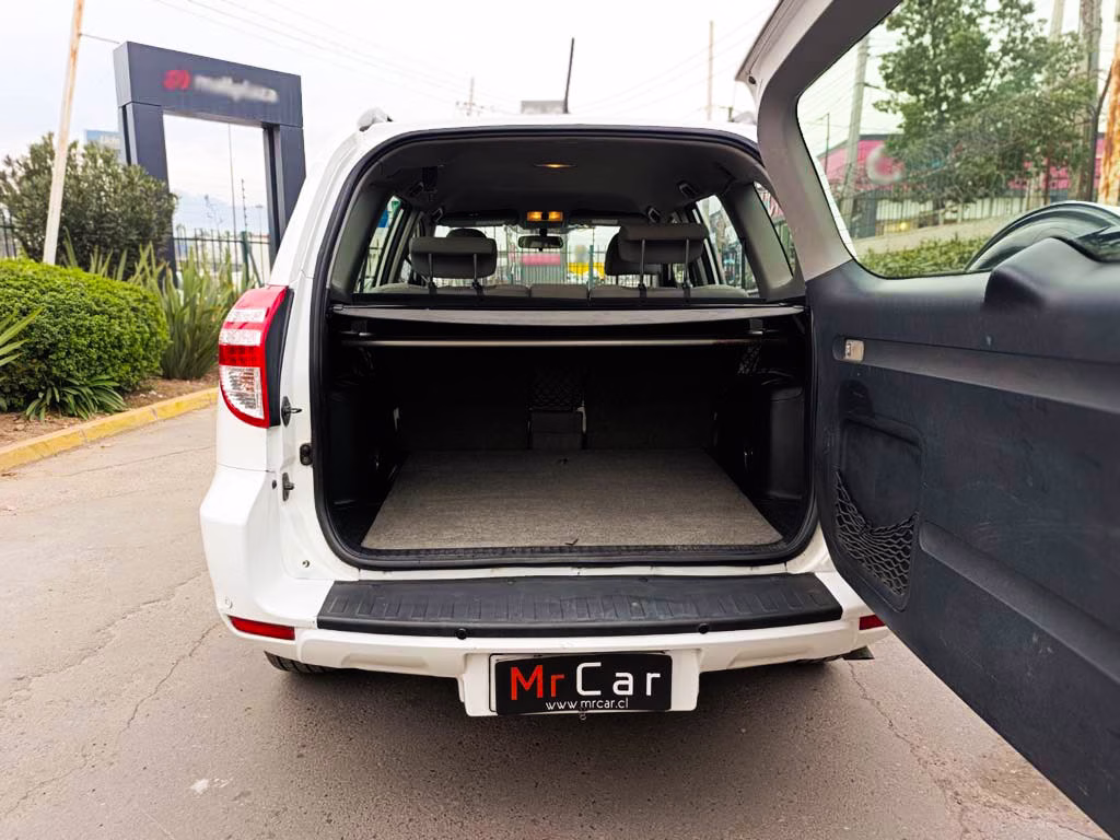 Toyota Rav4 2.4 año 2013
