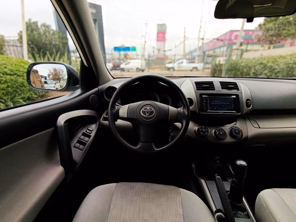 Toyota Rav4 2.4 año 2013