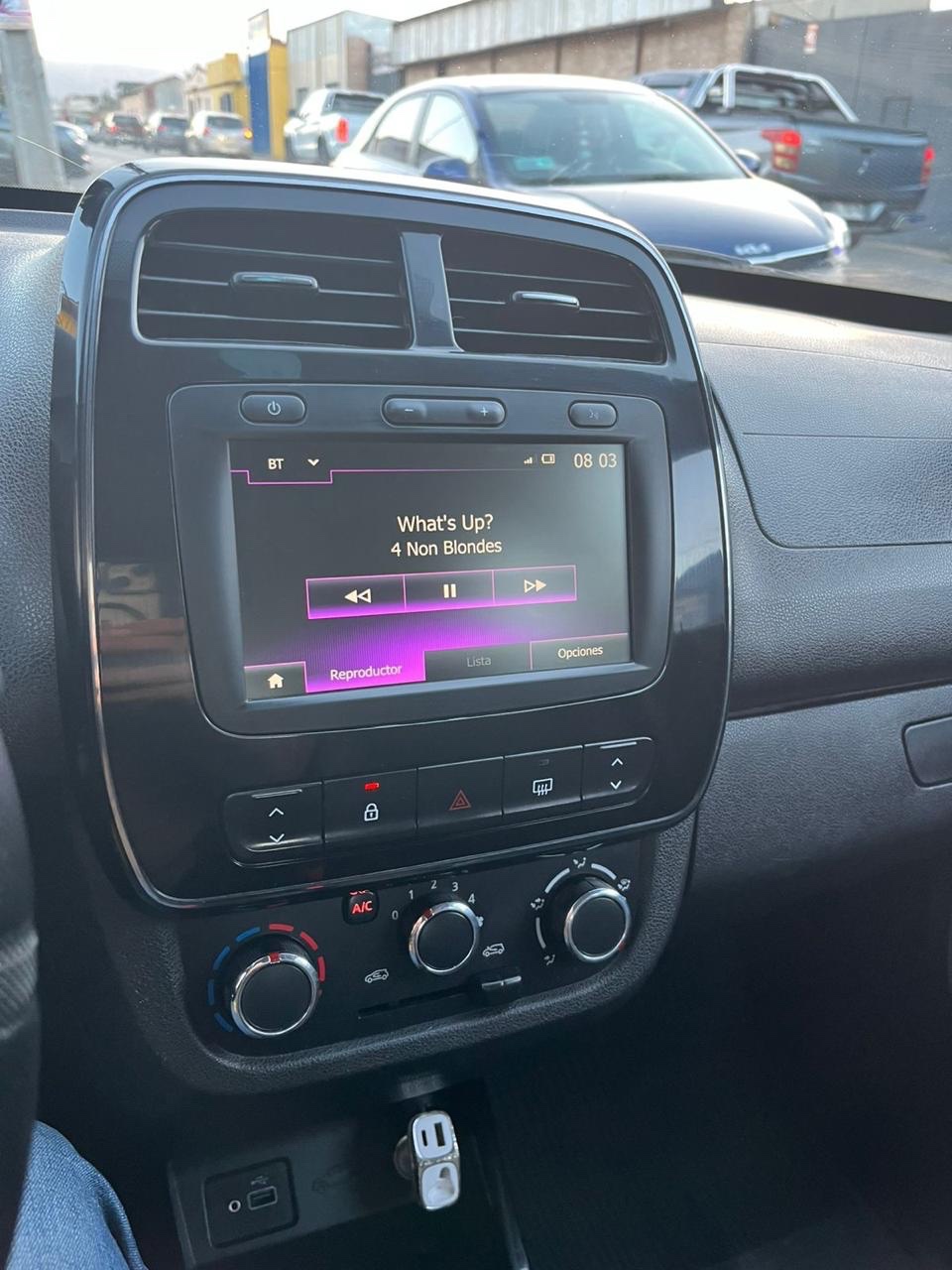 RENAULT KWID 1.0 Hb Intens Mt año 2021