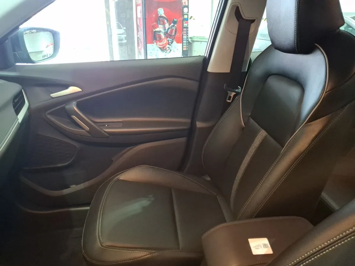 Chevrolet Tracker 1.2t Ltz T 4x2 At 5p año 2026