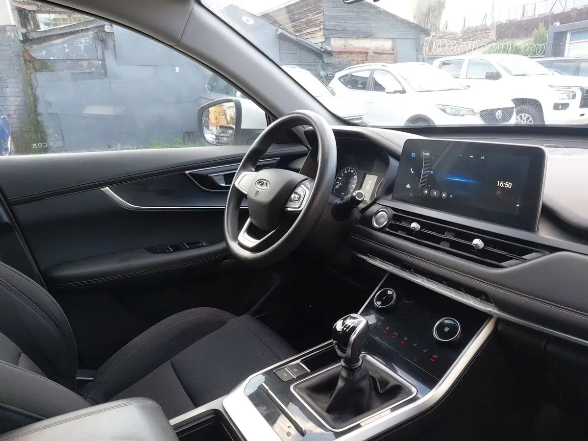 Chery Tiggo 8 1.5t Gl 4x2 Mt6 5p año 2023
