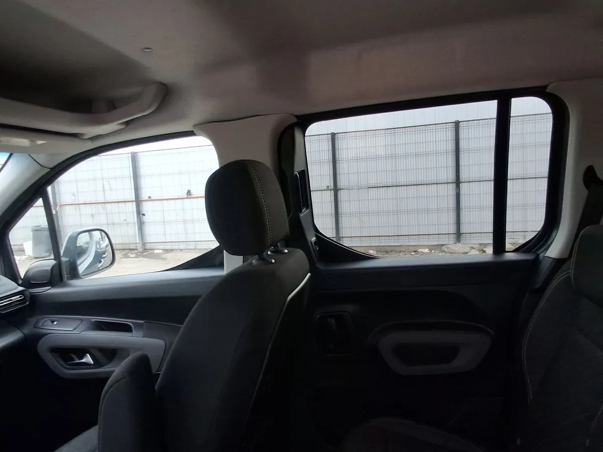 Peugeot Rifter 1.5 Mca Allure Bluehdi Diesel 130 4x2 Eat8 5p año 2025
