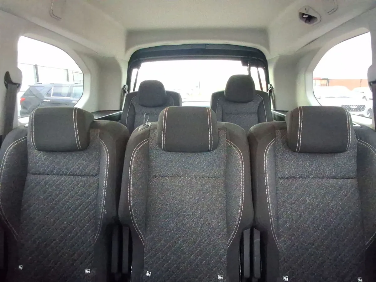 Peugeot Rifter 1.5 Mca Allure Bluehdi Diesel 130 4x2 Eat8 5p año 2025