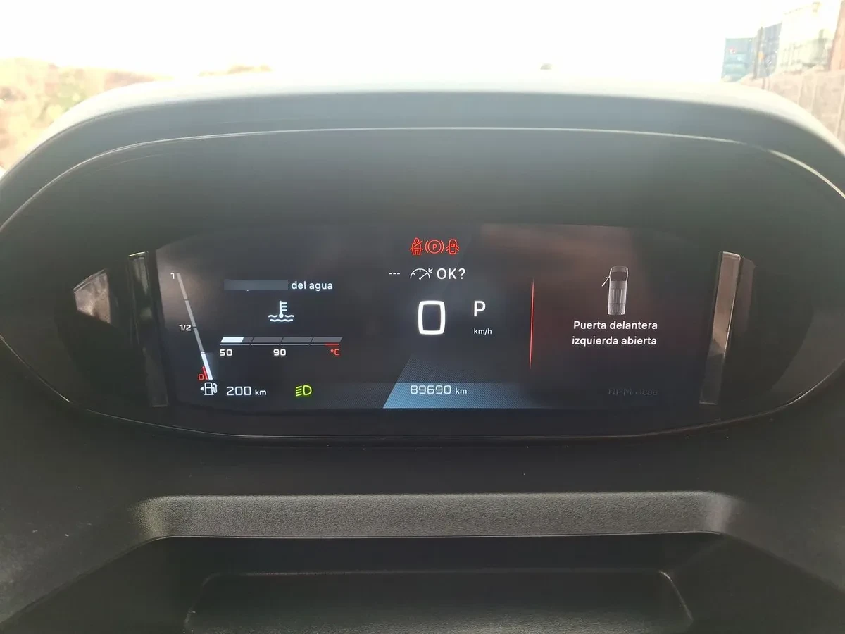 Peugeot Rifter 1.5 Mca Allure Bluehdi Diesel 130 4x2 Eat8 5p año 2025