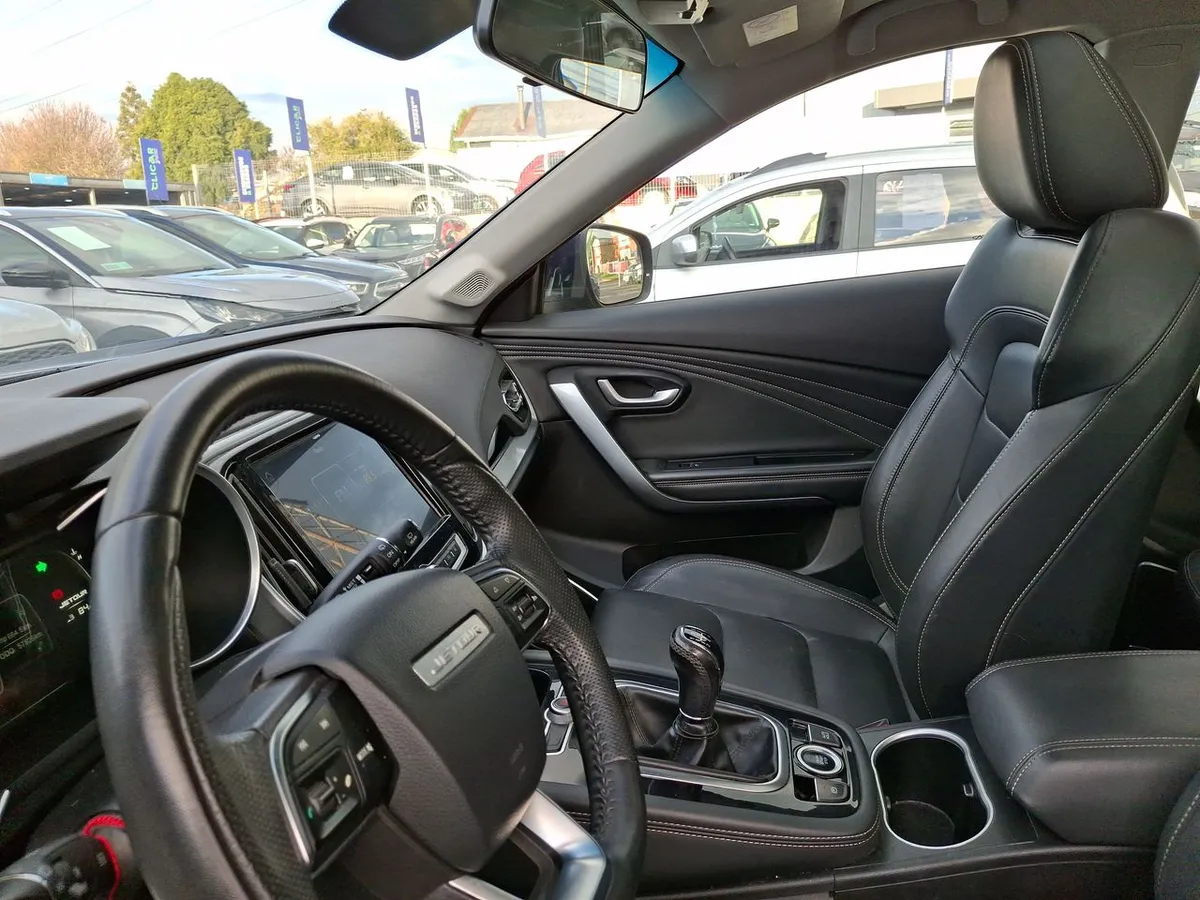 Jetour X70 1.5t Gls 4x2 Mt 5p año 2022