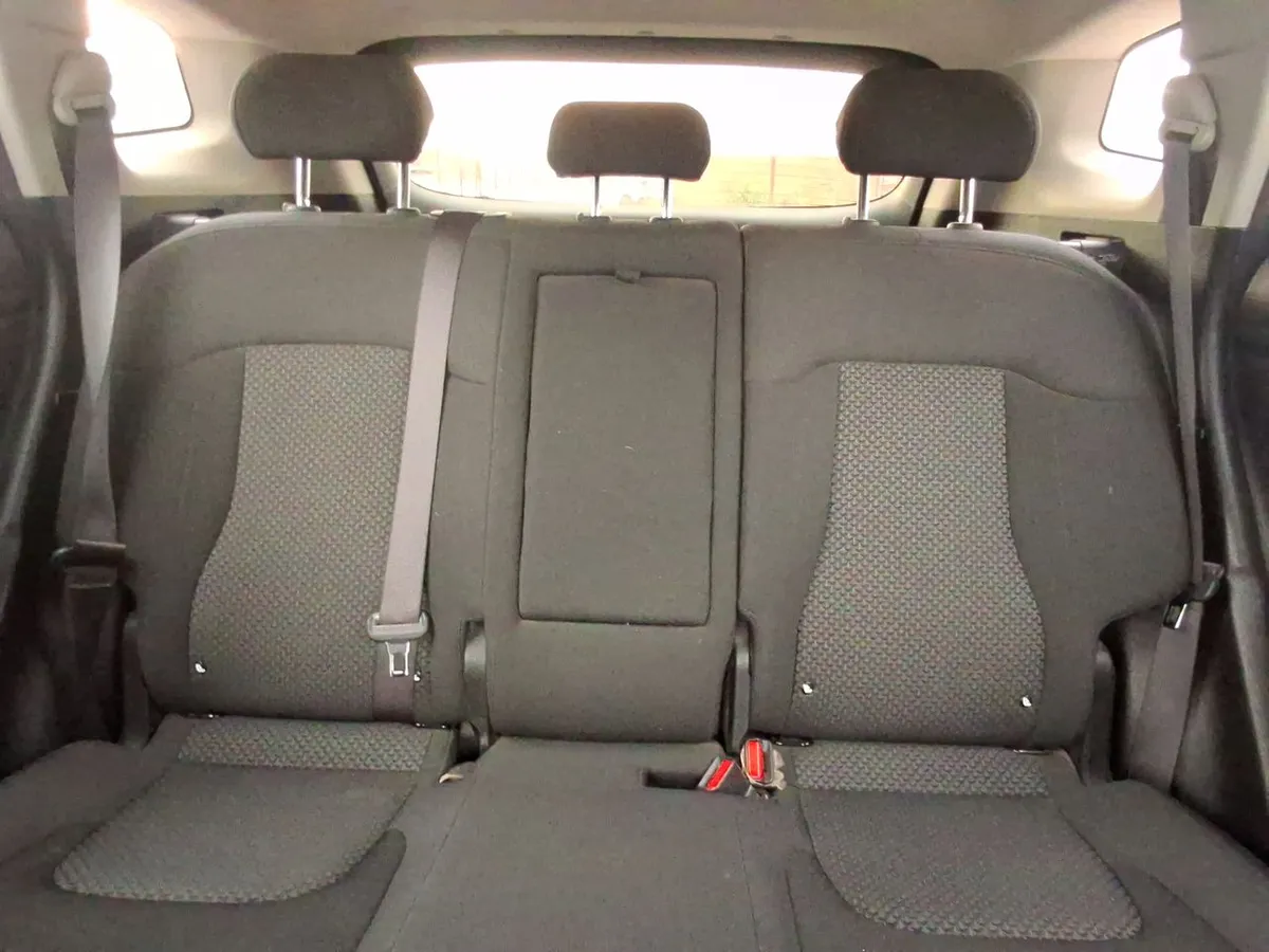 Kia Sportage 2.0 Ex Benc 2wd 6at 5p año 2023