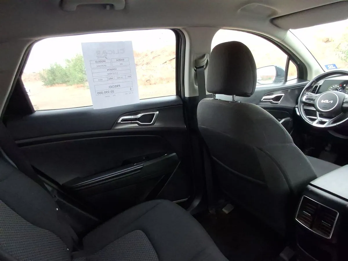 Kia Sportage 2.0 Ex Benc 2wd 6at 5p año 2023