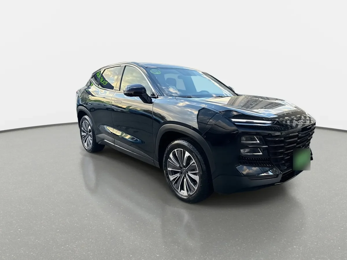 Jetour Dashing 1.5t Lux 4x2 Mt 5p año 2024