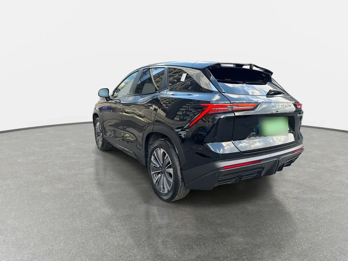 Jetour Dashing 1.5t Lux 4x2 Mt 5p año 2024