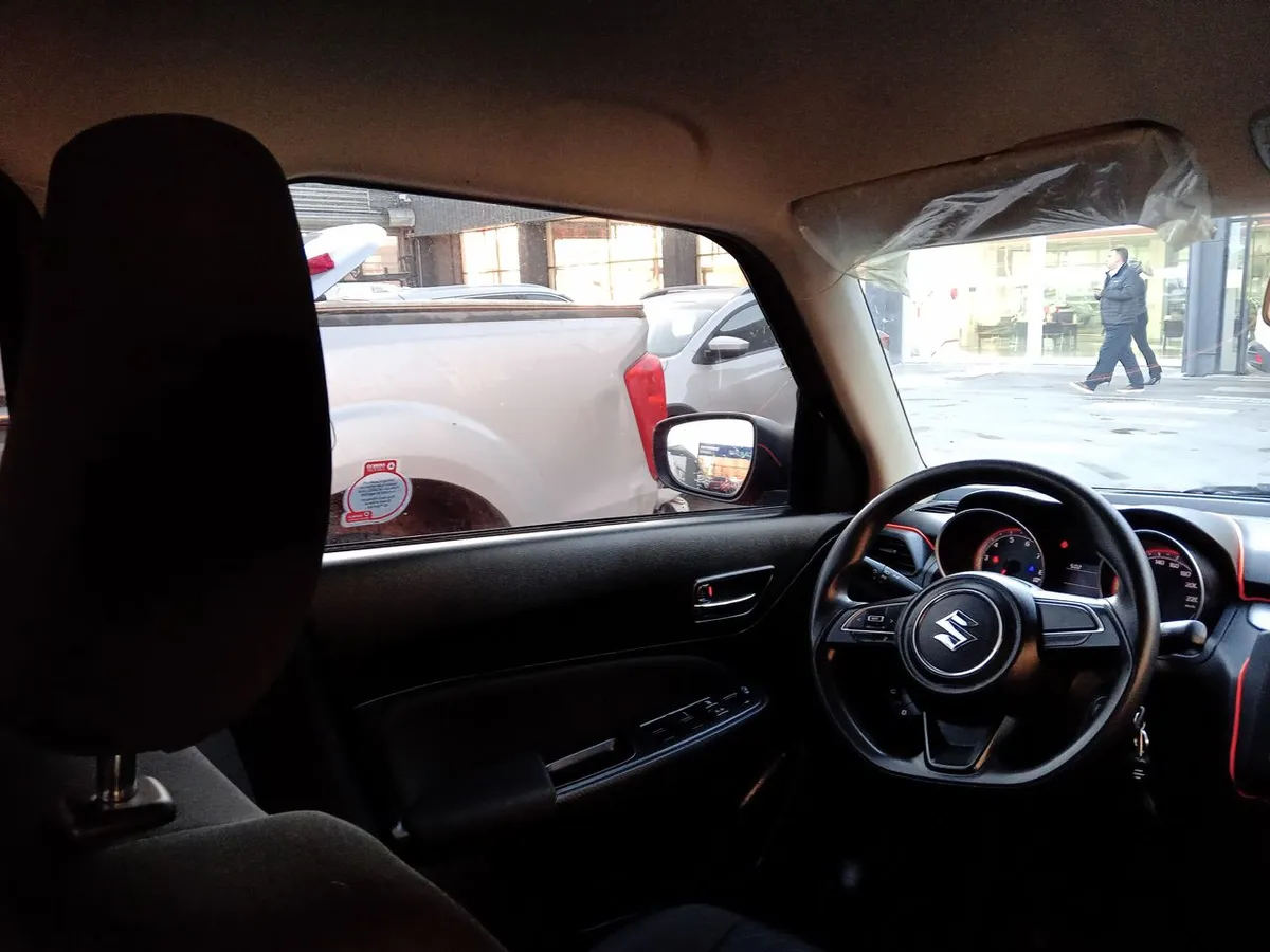 Suzuki Swift 1.2 Gl 4x2 Hb Mt 5p año 2022