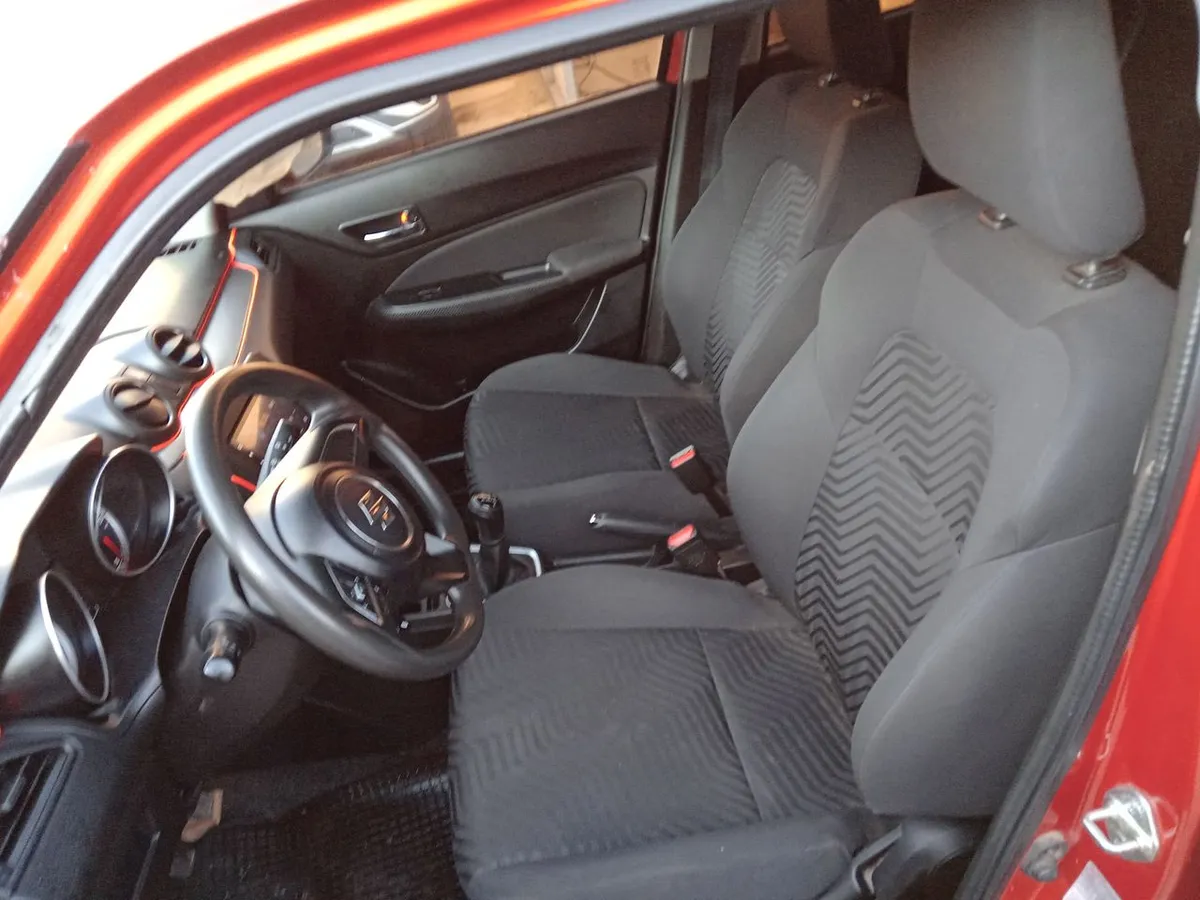 Suzuki Swift 1.2 Gl 4x2 Hb Mt 5p año 2022