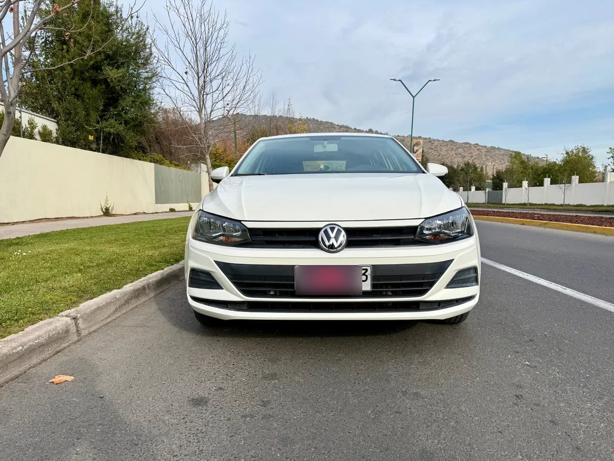 VOLKSWAGEN POLO 1.6 Trendline Mt año 2020