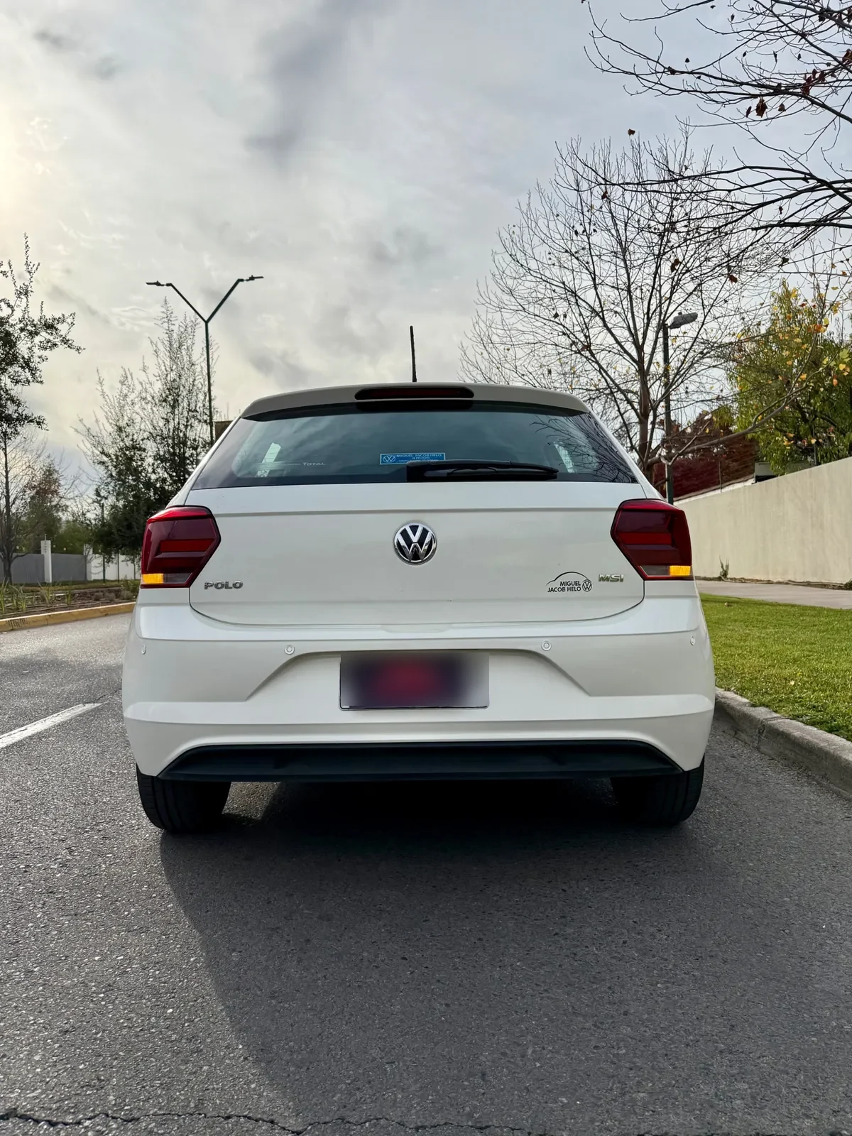 VOLKSWAGEN POLO 1.6 Trendline Mt año 2020