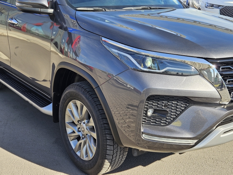 Toyota Fortuner Srx At 2.7 año 2023
