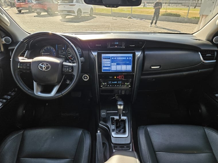 Toyota Fortuner Srx At 2.7 año 2023