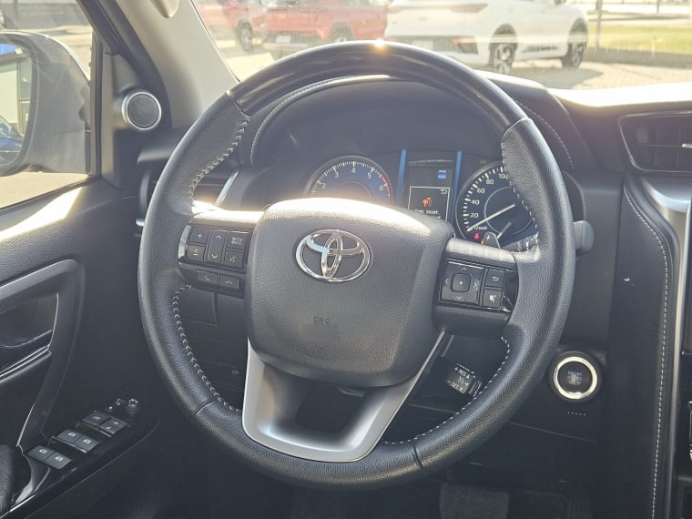 Toyota Fortuner Srx At 2.7 año 2023