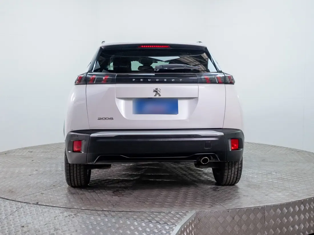 Peugeot 2008 2008 1.5 Allure Bluehdi 130 At Diesel año 2022