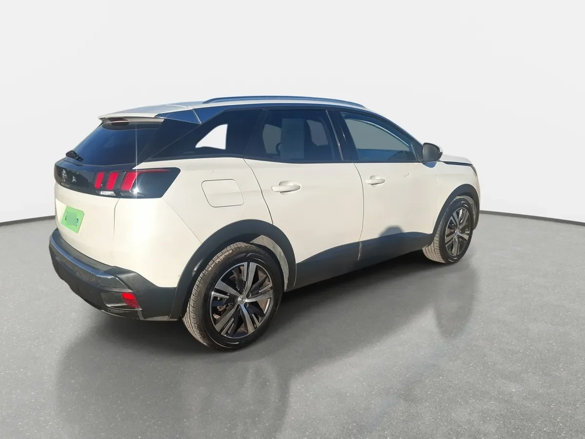 Peugeot 3008 1.5 Active Bluehdi 4x2 130 Mt6 5p año 2019